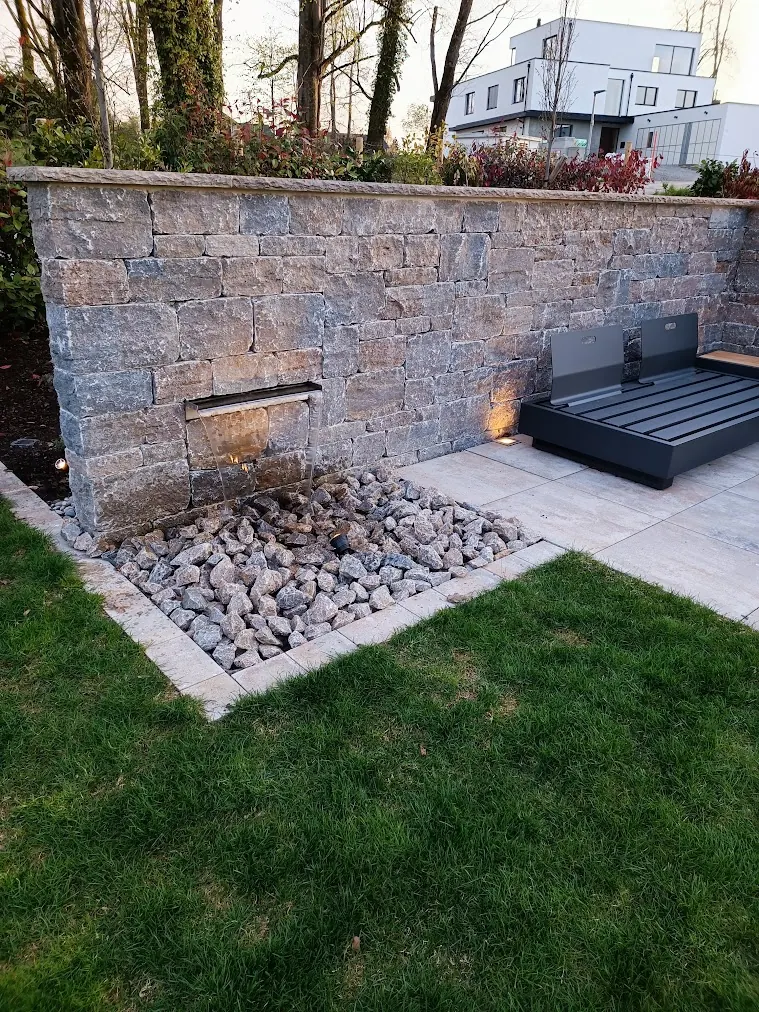 Wasserspiel & Garten